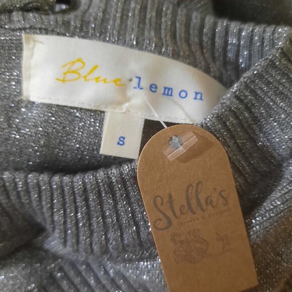 Blue Lemon Womens Silver Bishop Sleeve Keyhole Tie Back Sweater Size Small NWT - Picture 3 of 6